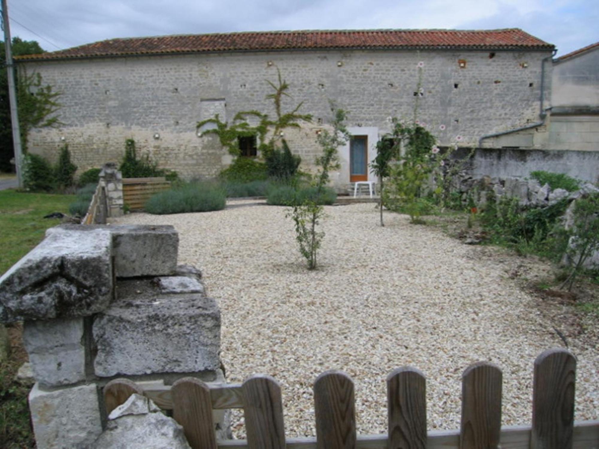 La Cour Des Cloches Bed & Breakfast Mainxe Exterior photo